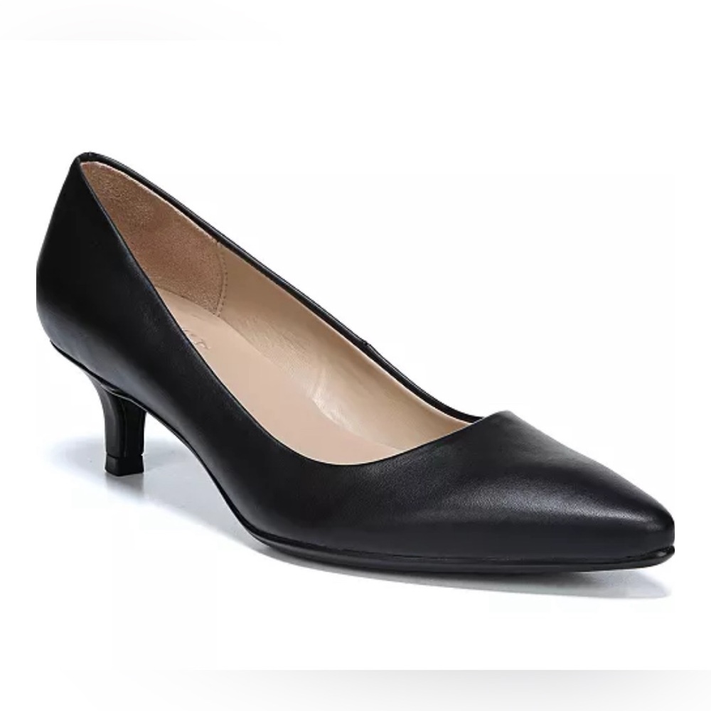 NWOT Naturalizer Gia Pump Black Leather